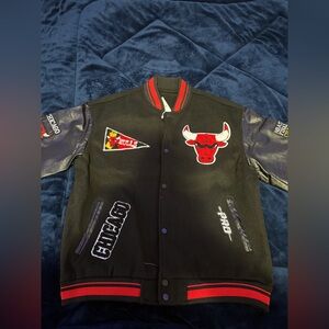 Chicago Bulls NBA Varsity Jacket XL Wool & Faux Leather